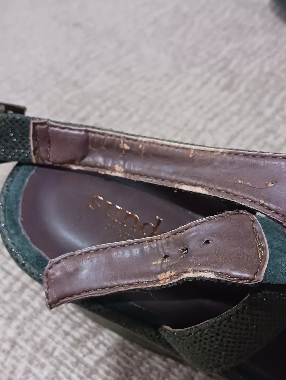Sundance Wedge Platform Slingback Sandal Embossed 9.5/10